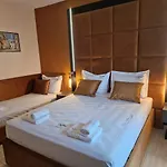 Delfini Appart hôtel 3*