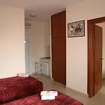Delfini 3* אספרובלטה