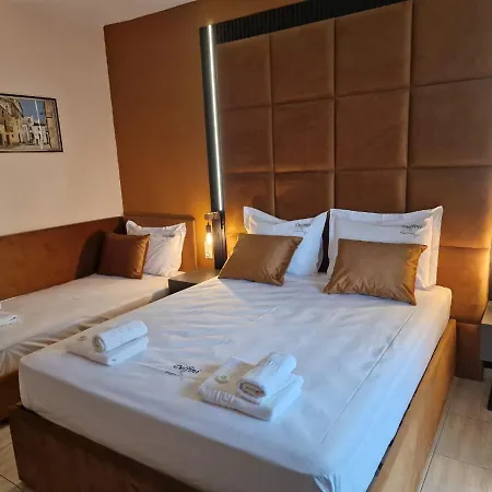 Delfini Lejlighedshotel 3*