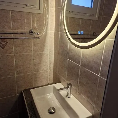 Delfini Lejlighedshotel