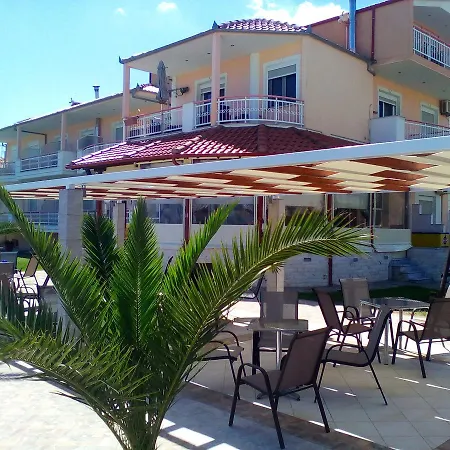 Apartahotel Delfini