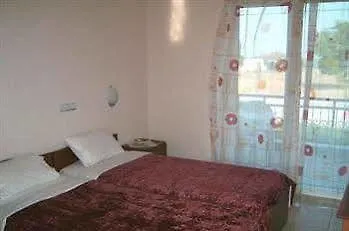 Delfini 3* أسبروبالتا