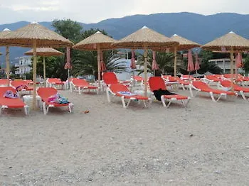 Aparthotel Delfini 3*